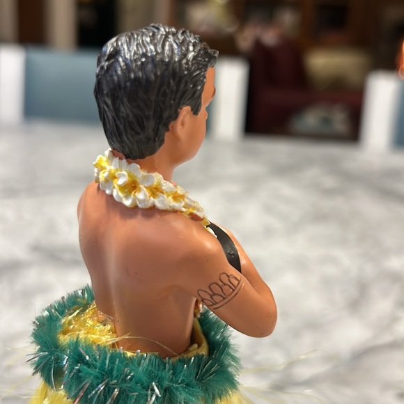 Vtg Hawaiian male hula-ukulele dashboard doll - Picture 9 of 11